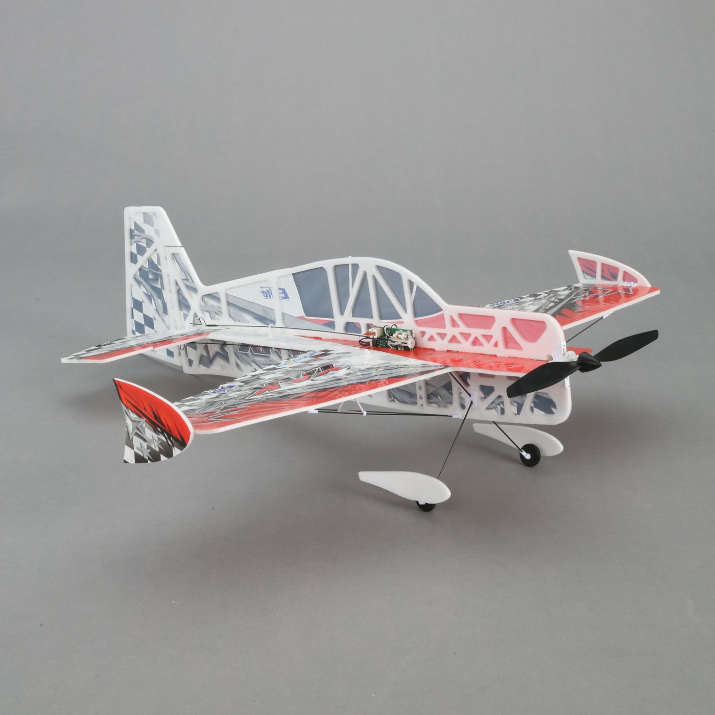 E-flite UMX Yak 54 3D BNF AS3X 02